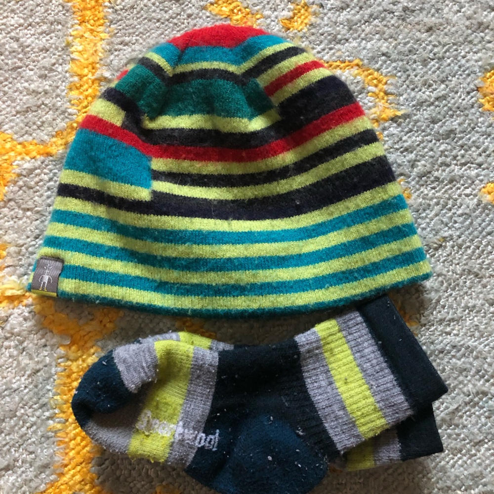 Smartwool reversible toddler hat and bonus pair of toddler socks